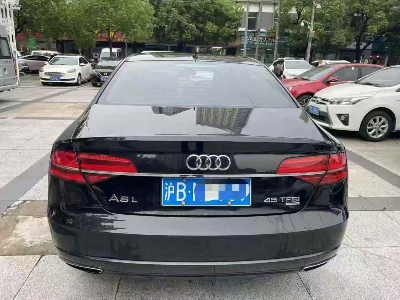 泰州17年奥迪A8L8