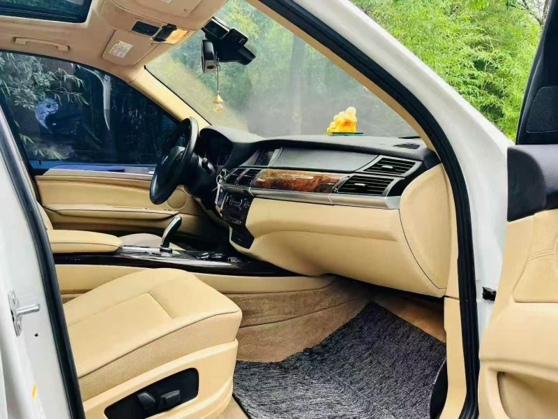 滨州13年宝马X55