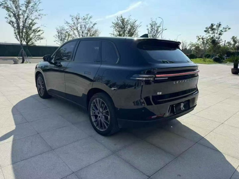 苏州24年零跑汽车C107