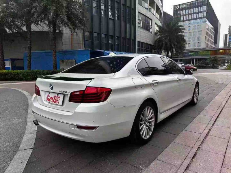 佛山16年宝马5系4
