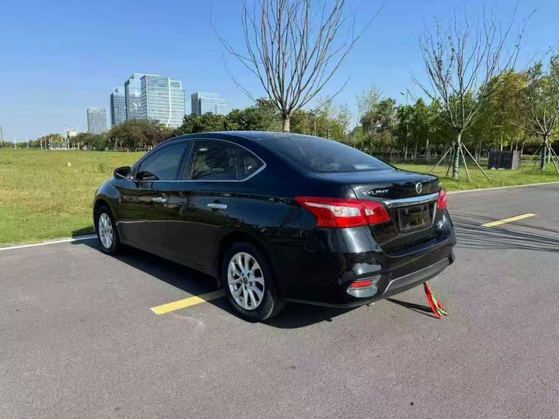 常州18年日产轩逸8