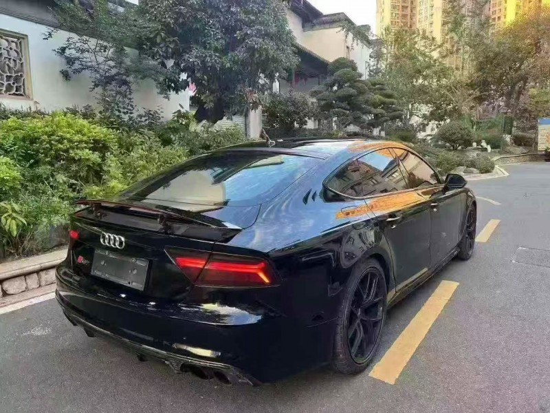 汕头17年奥迪S77