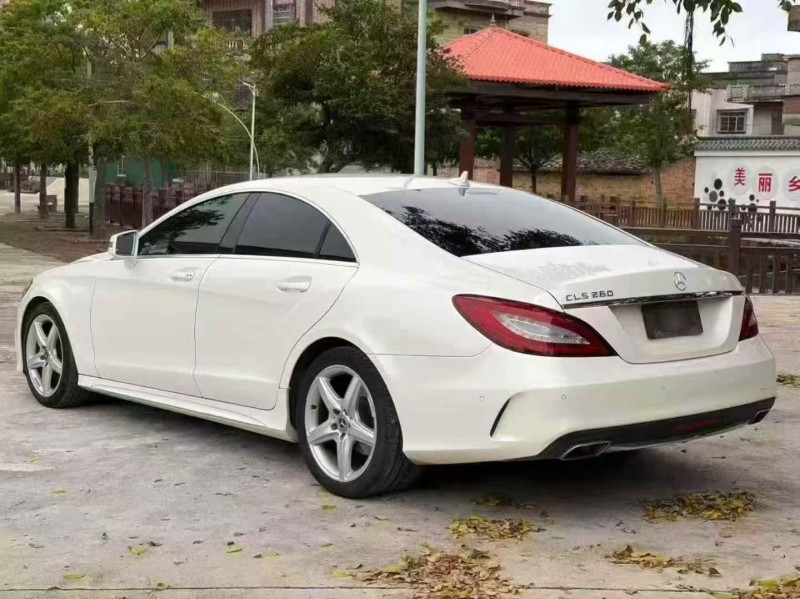 汕头17年奔驰CLS7