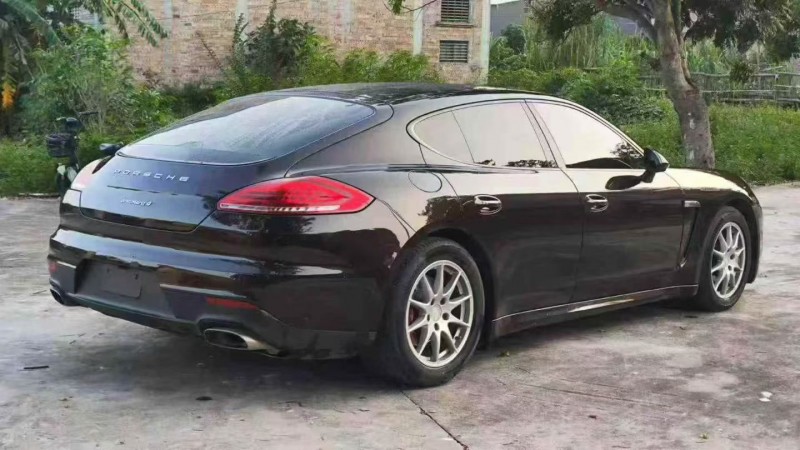 珠海15年保时捷帕拉梅拉8