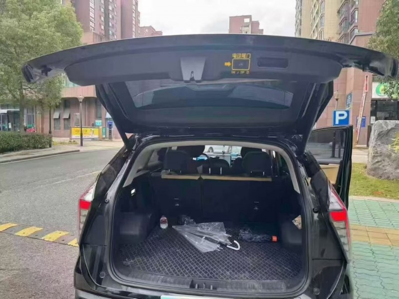 温州24年吉利博越9