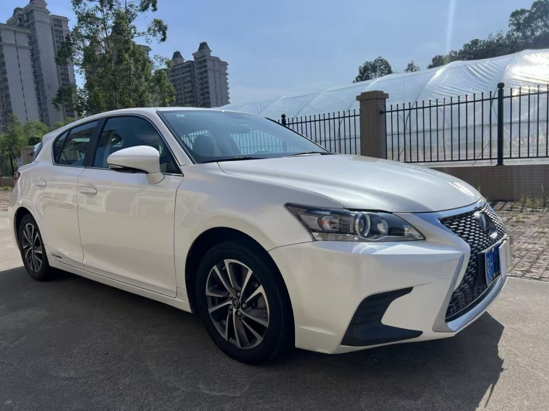 江门21年雷克萨斯CT3