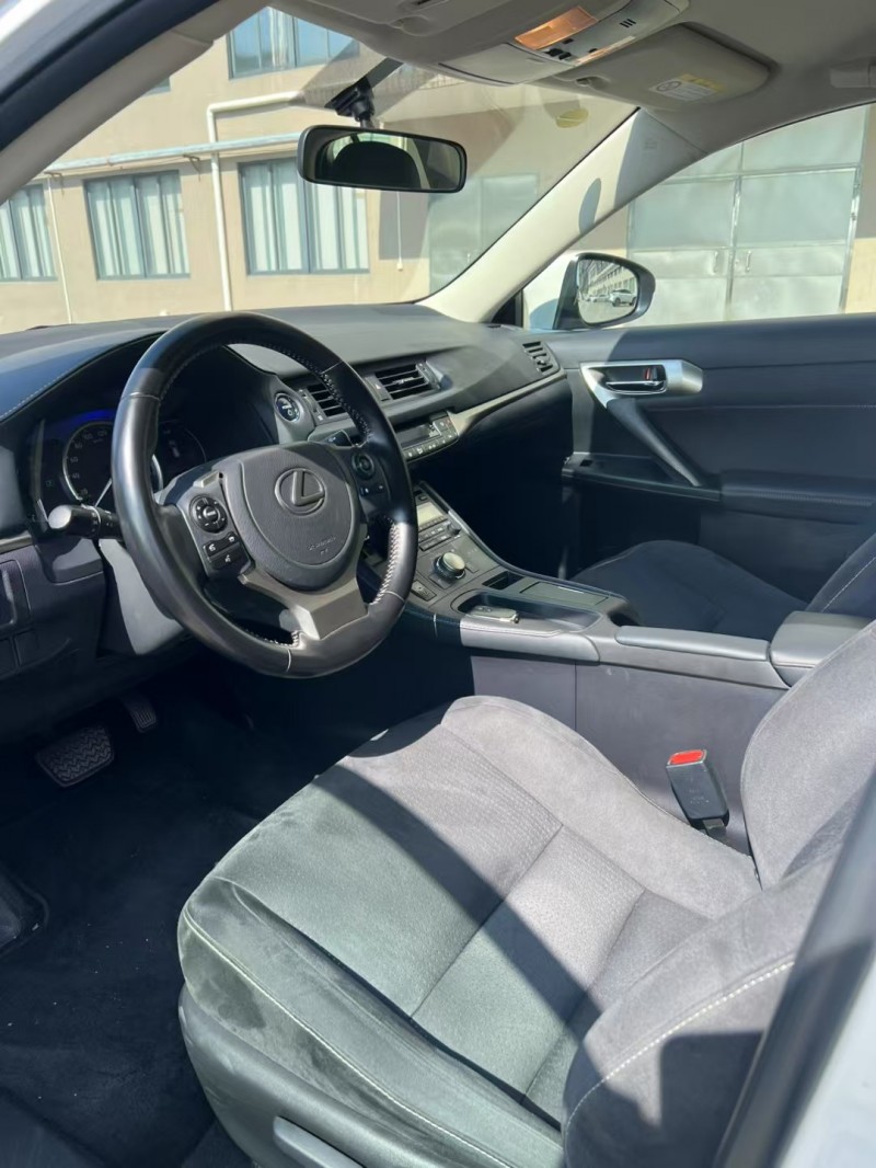 江门21年雷克萨斯CT4