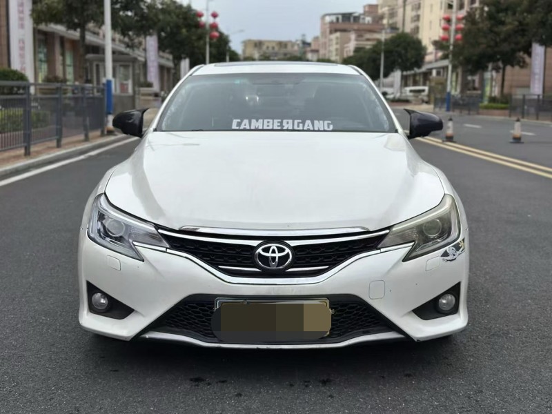 东莞16年丰田锐志1