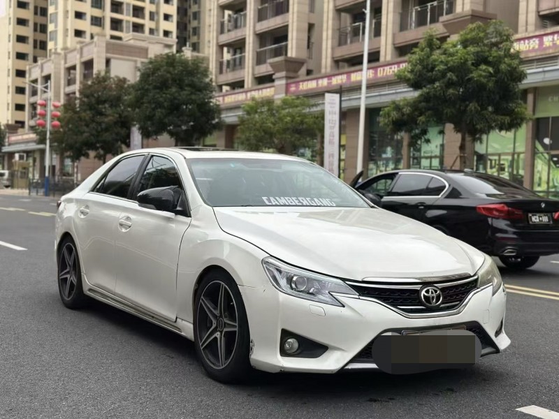 东莞16年丰田锐志2