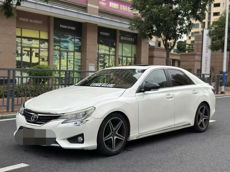 东莞16年丰田锐志3