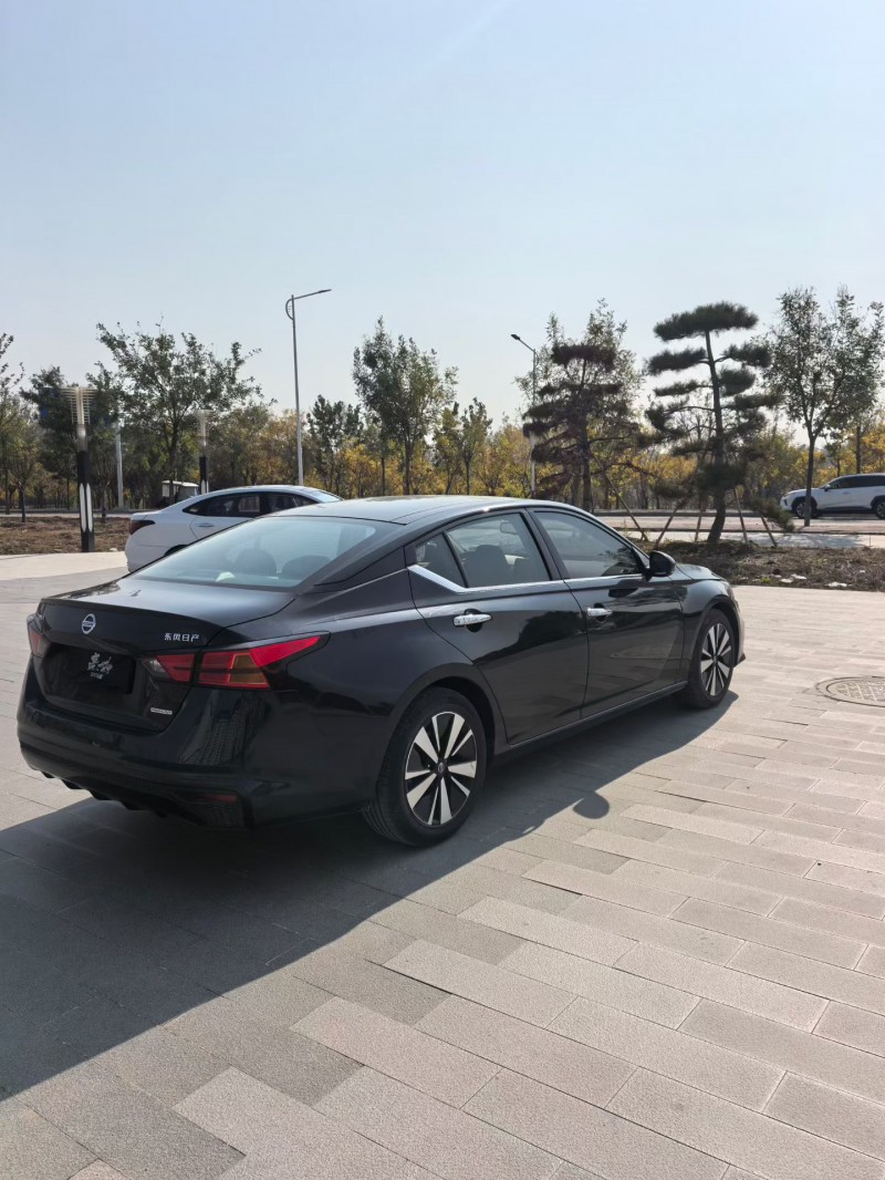 菏泽20年日产天籁4