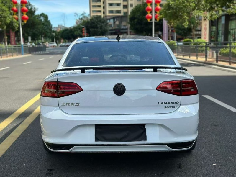 东莞22年大众凌渡8