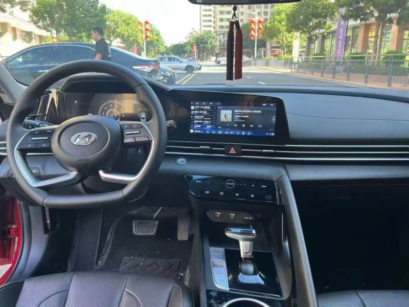 东莞23年现代伊兰特5