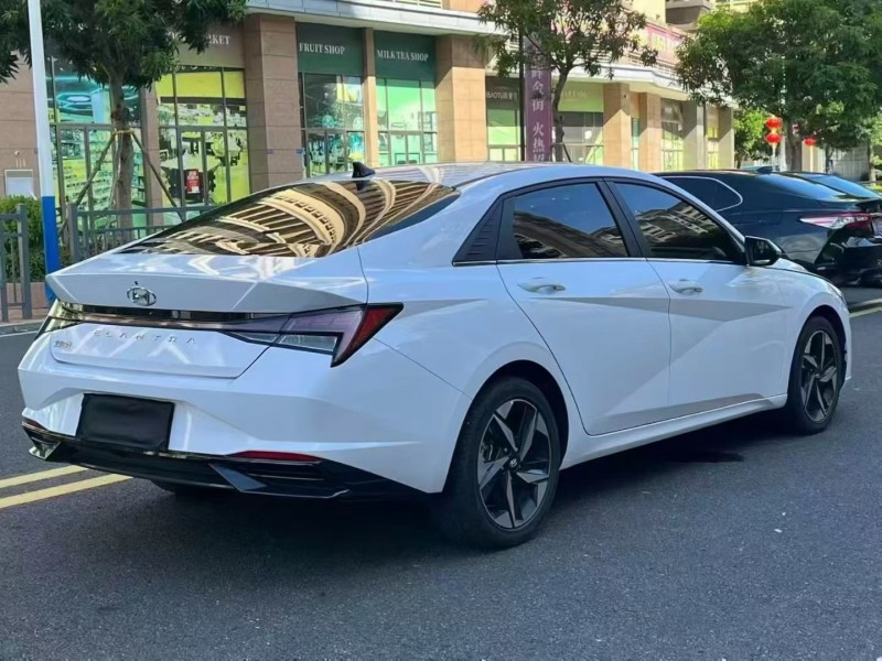 东莞23年现代伊兰特8