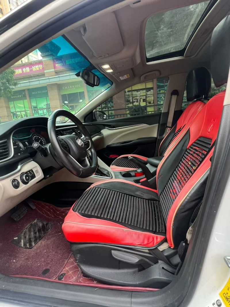 东莞19年别克英朗4