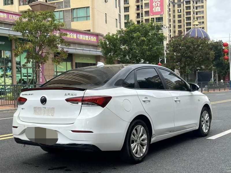 东莞19年别克英朗8