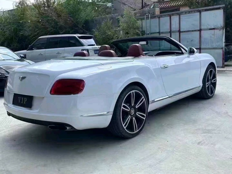 济宁14年宾利欧陆4