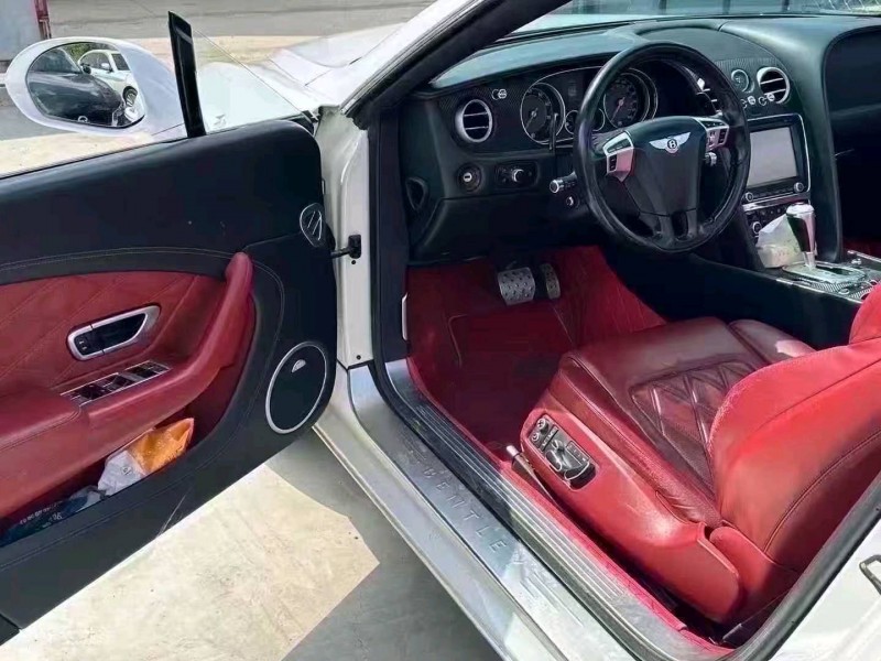 济宁14年宾利欧陆7