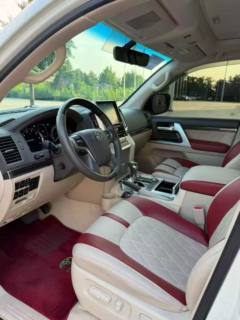 汕头23年丰田兰德酷路泽4