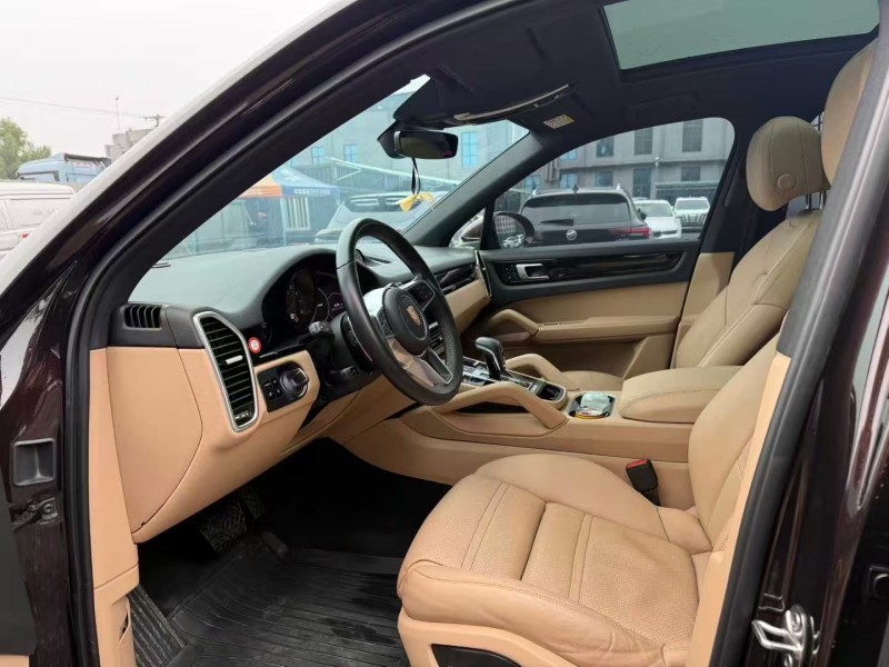 焦作19年保时捷卡宴4