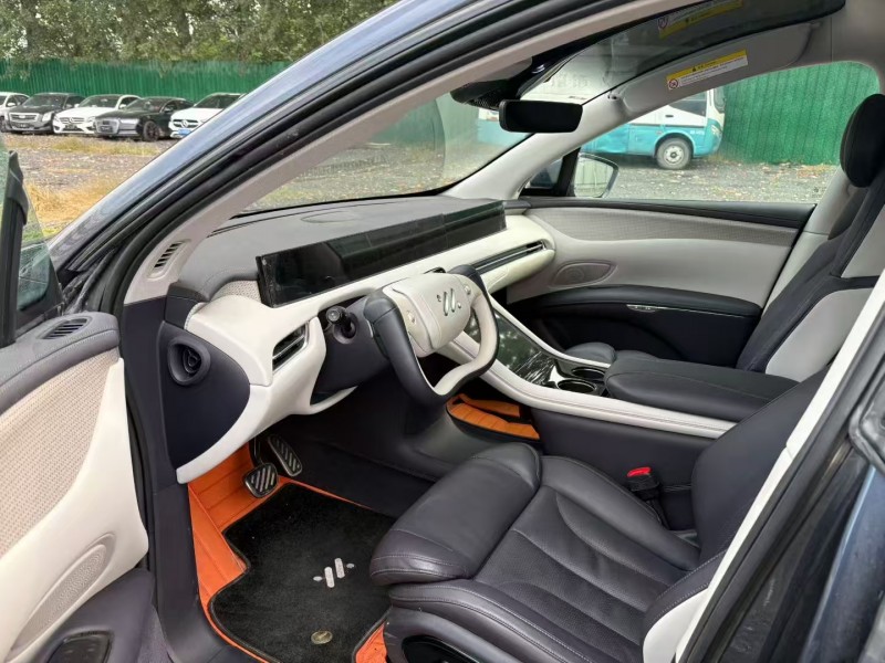 焦作23年智己LS75