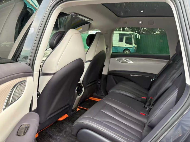 焦作23年智己LS76