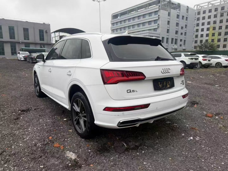 焦作18年奥迪Q58