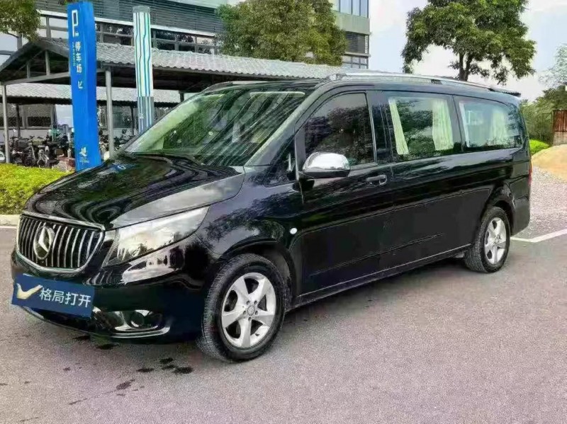 韶关18年奔驰威霆2