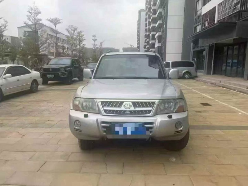 深圳12年三菱帕杰罗1