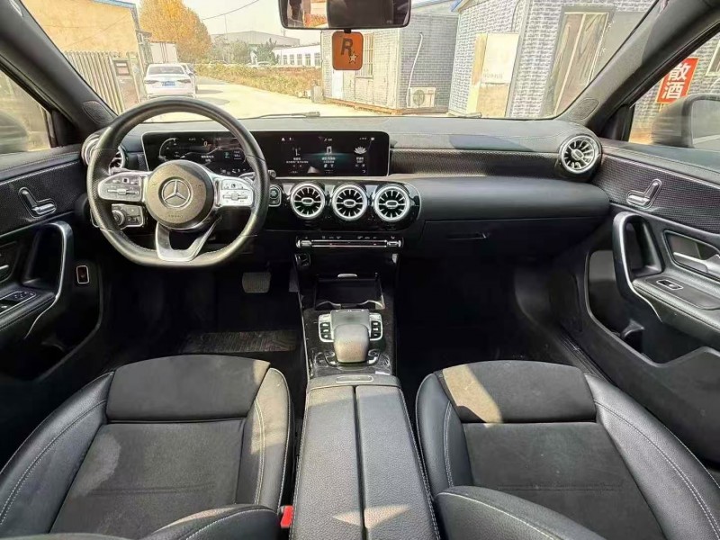 菏泽20年奔驰CLA6