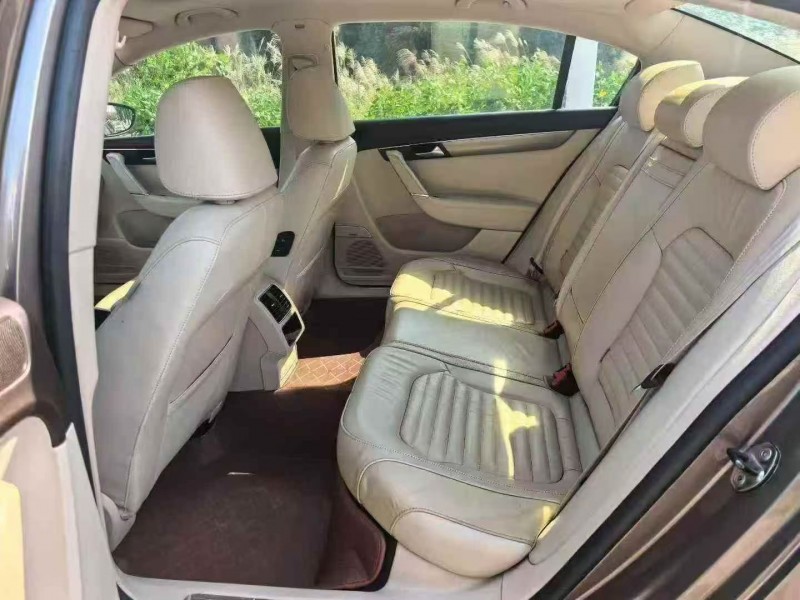 六盘水14年大众迈腾4