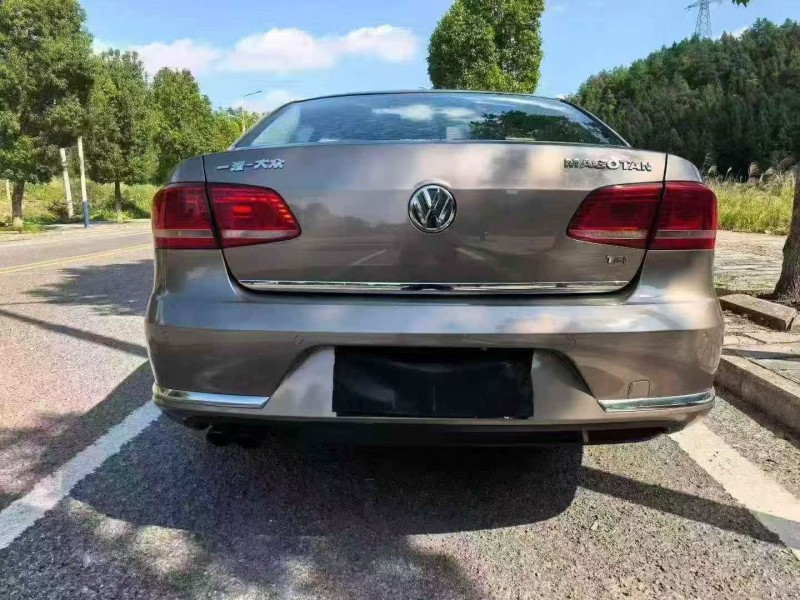 六盘水14年大众迈腾9