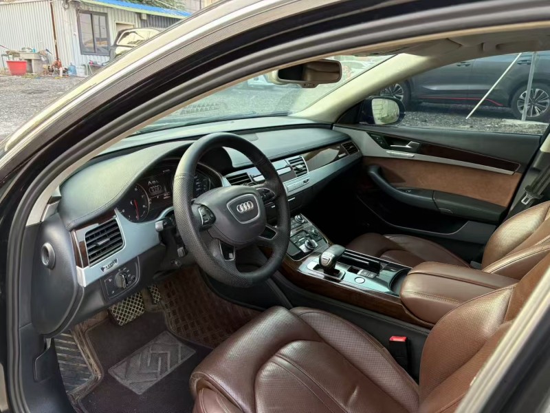 焦作15年奥迪A8L4