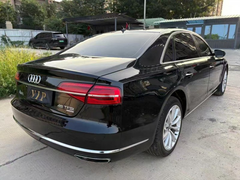 焦作15年奥迪A8L9