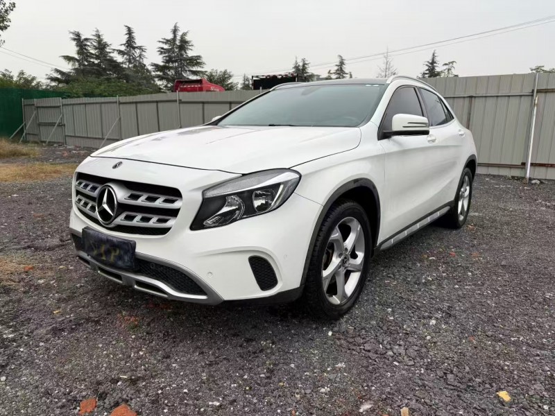 焦作18年奔驰GLA2