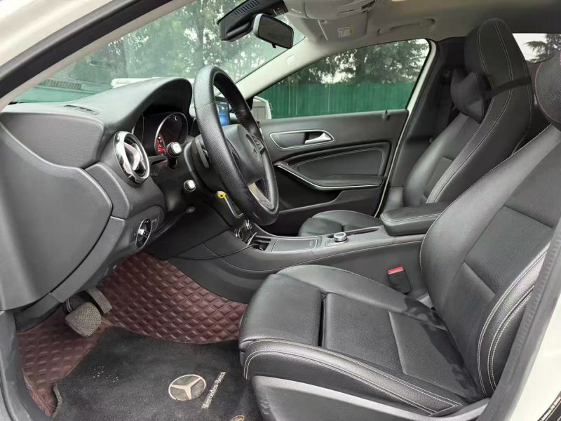 焦作18年奔驰GLA5