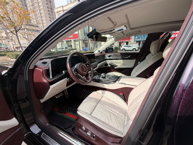 襄阳24年红旗H95