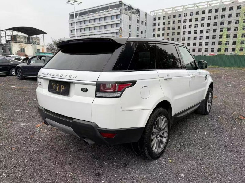 焦作17年路虎揽胜运动7