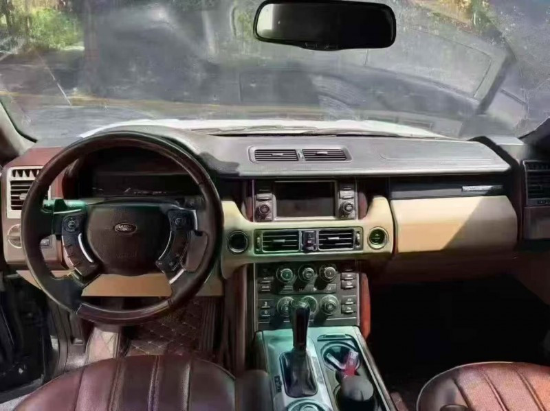 重庆12年路虎揽胜运动3