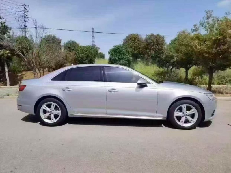 徐州17年奥迪A4L3