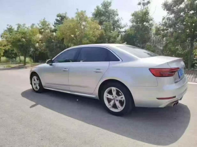 徐州17年奥迪A4L8