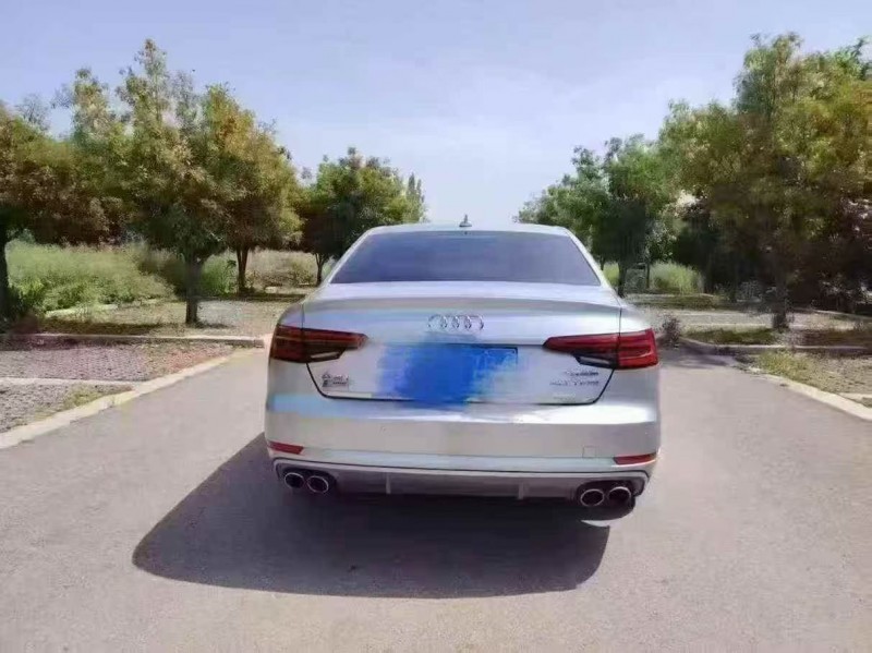徐州17年奥迪A4L9