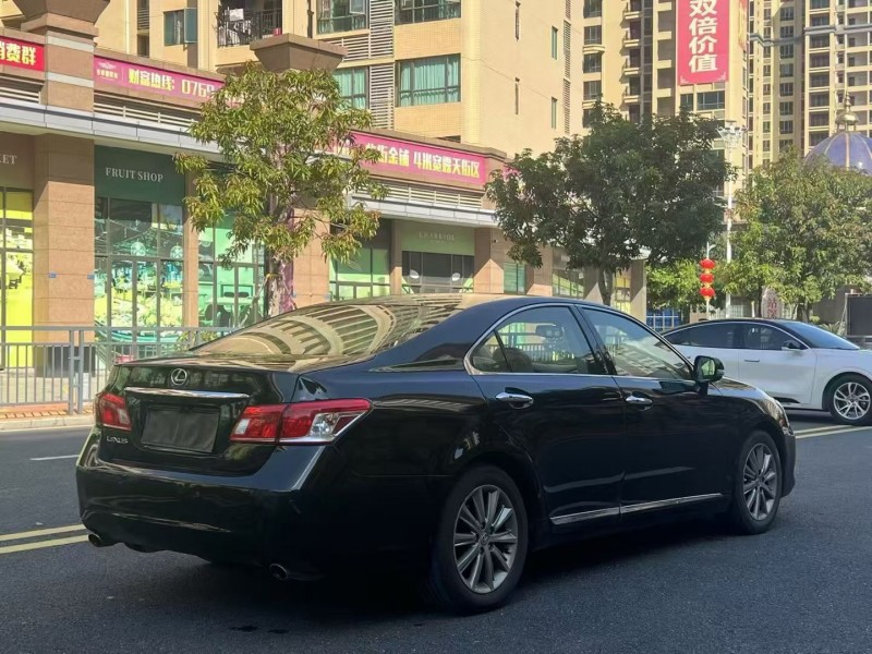 东莞11年雷克萨斯ES8