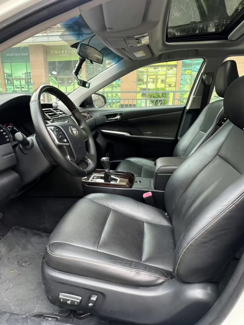 东莞16年丰田凯美瑞3