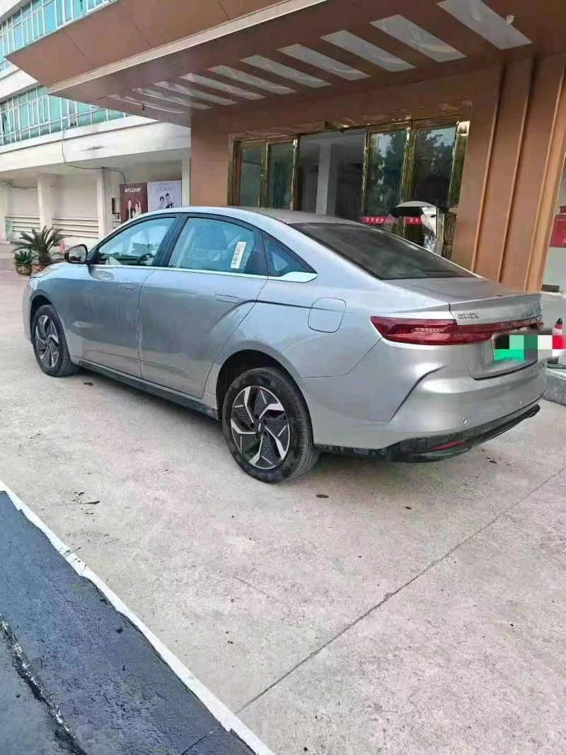 常州24年吉利几何7