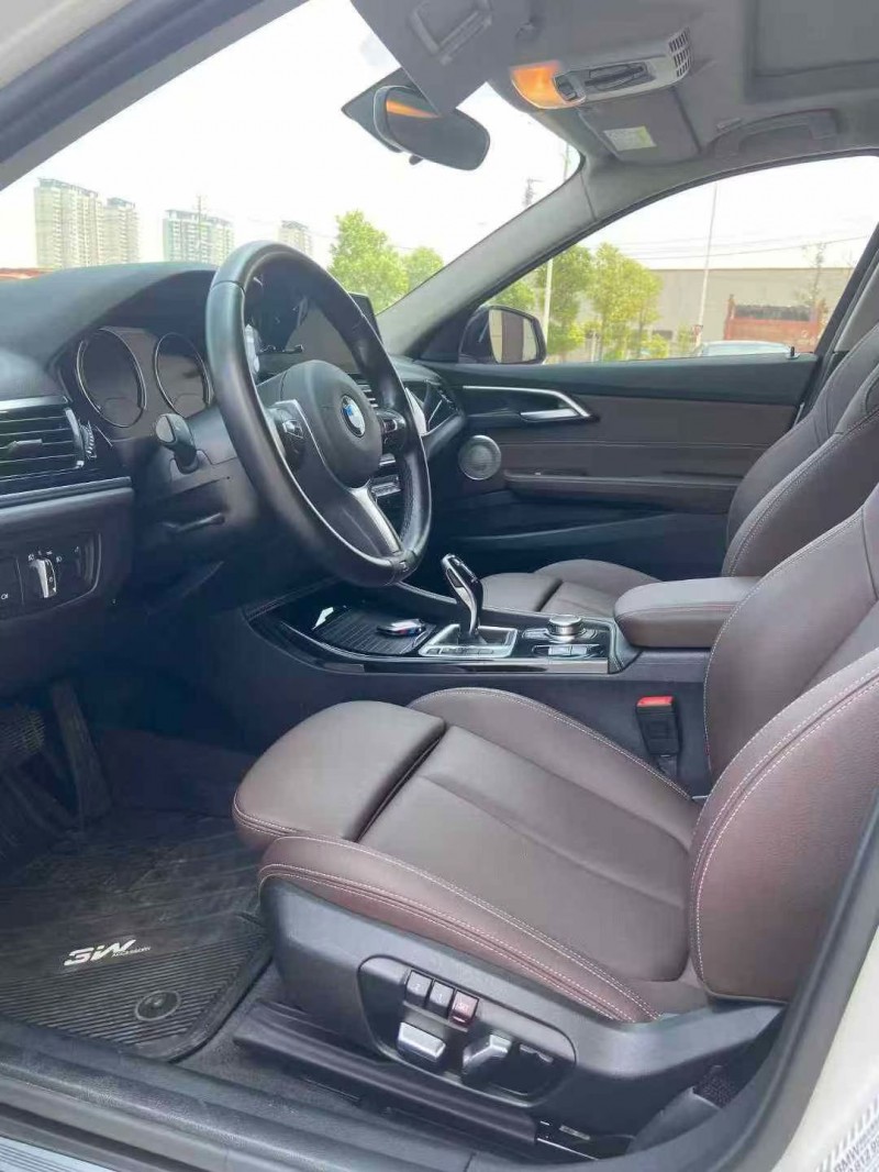 襄阳23年宝马1系7