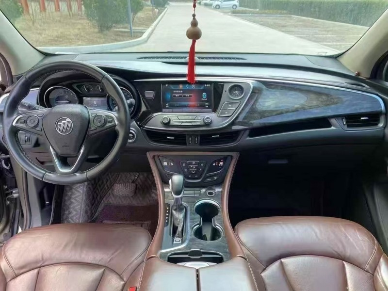 潍坊15年别克昂科威5