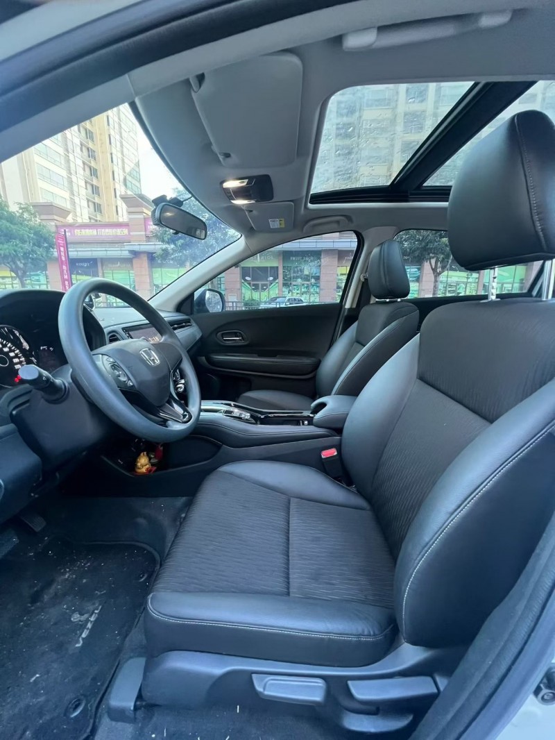 东莞21年本田缤智3