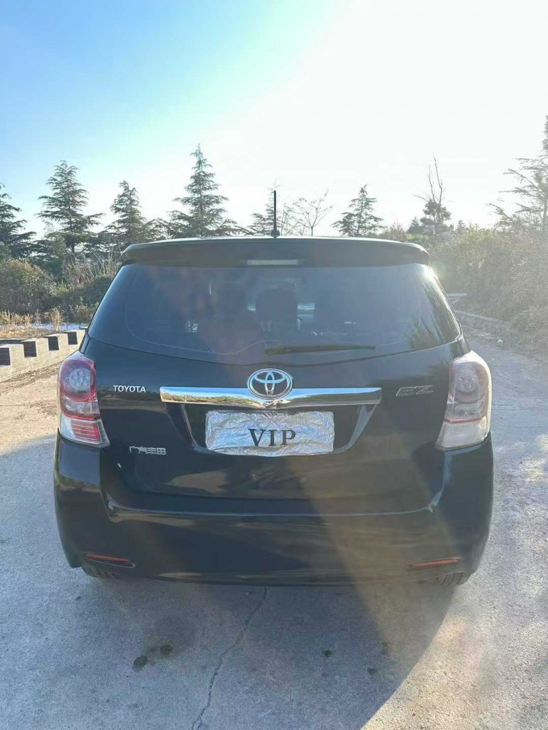 青岛17年丰田逸致4