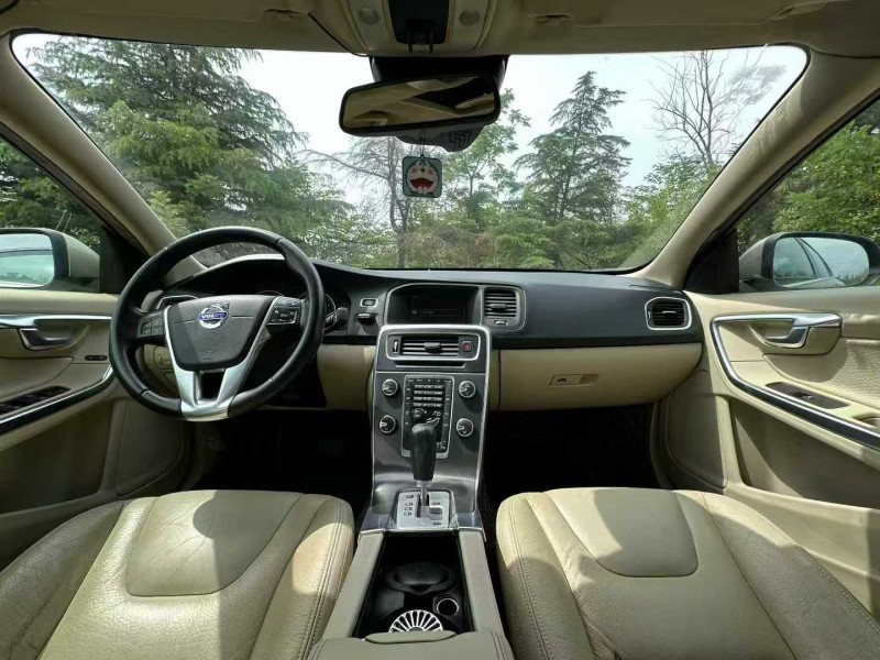 青岛12年沃尔沃S60L3